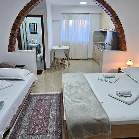 Aliaj Guest House Berat Exterior photo